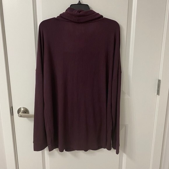 Marc New York Performance Women's Long Sleeve Sweatshirt. Wine. XL. Drawstring. - Picture 3 of 8